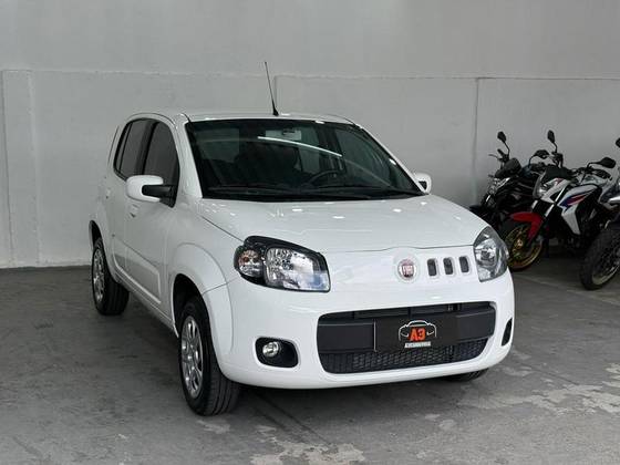 FIAT UNO 1.0 EVO VIVACE 8V FLEX 4P MANUAL